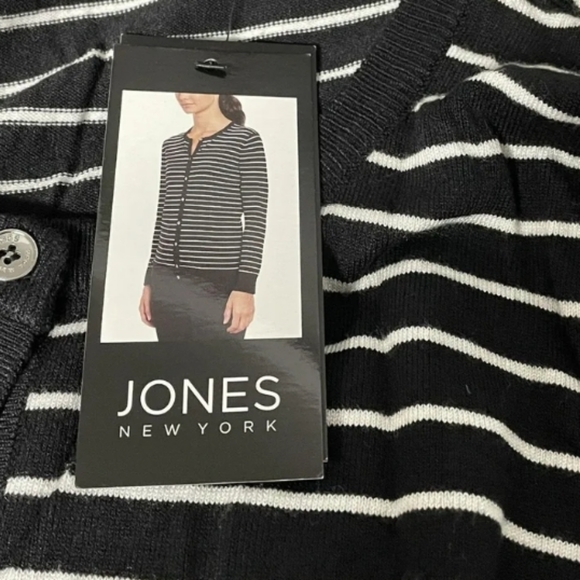 Jones New York Cardigan - Picture 2 of 3